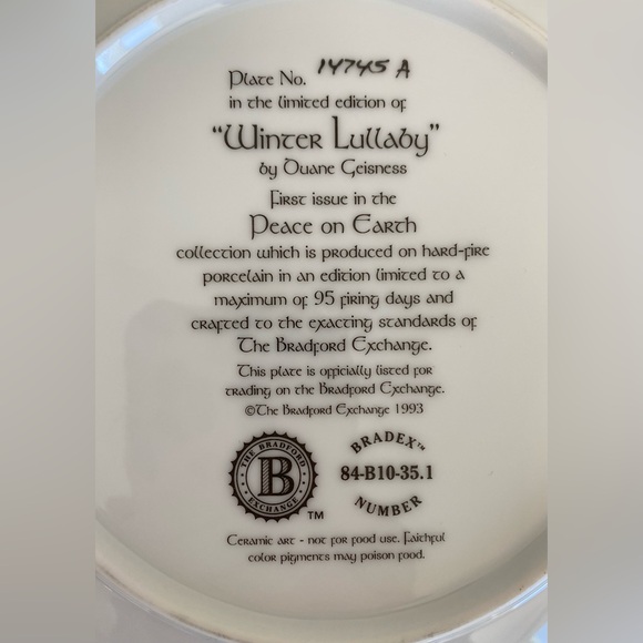 2 Bradford Exchange Wolf Plates - "Eyes in the Mist" & "Winter Lullaby" w/ COA - Picture 10 of 14